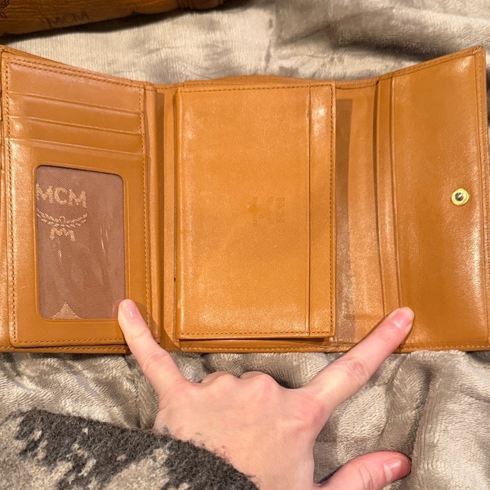MCM Mini Boston + Trifold Wallet Bundle Authentic - Picture 7 of 8